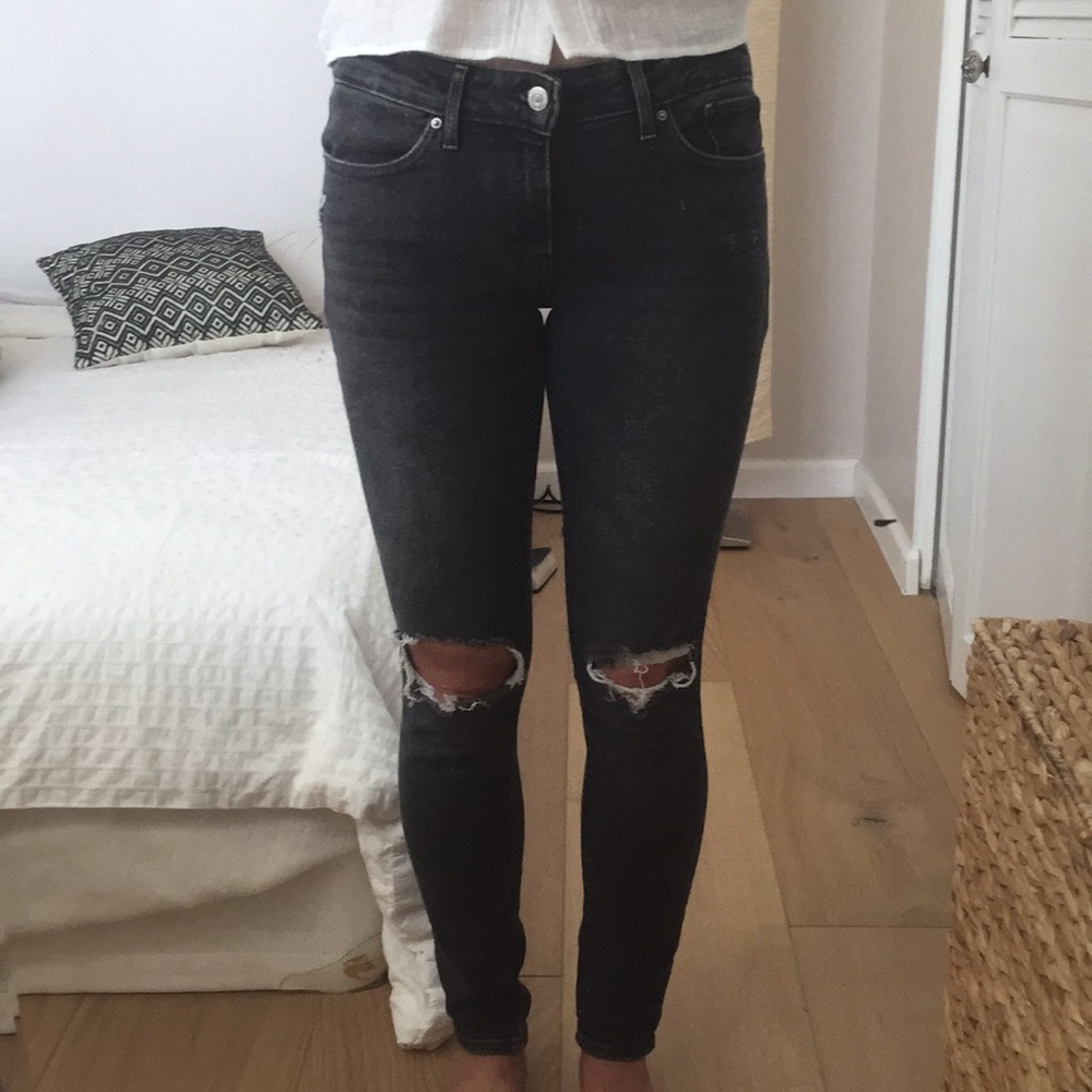 Levi’s black denim jeans. Size 27